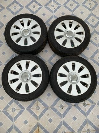 Llantas Audi 16” con Neumáticos al 90%