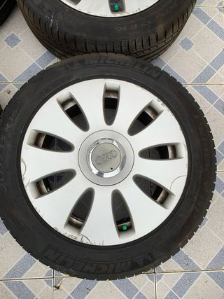 Llantas Audi 16” con Neumáticos al 90%
