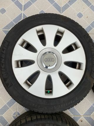 Llantas Audi 16” con Neumáticos al 90%