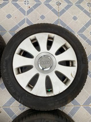 Llantas Audi 16” con Neumáticos al 90%