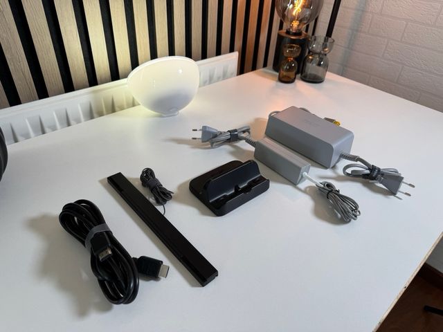 Nintendo Wii U Negra + Mario Pack