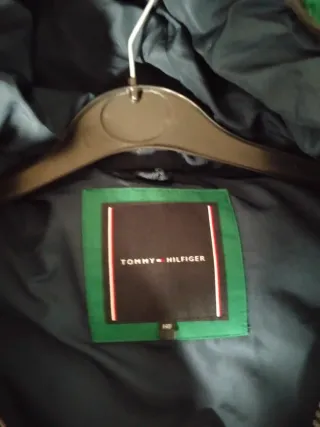 Para niño de 1,40cm aproximadamente  Tommy Hilfig