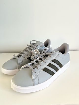 Zapatillas Adidas Grises y Verdes