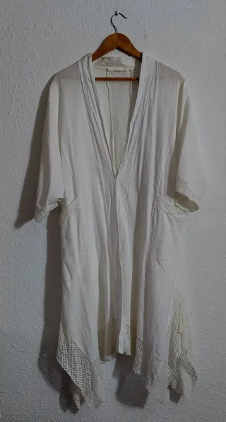 Blusón blanco detalles encaje