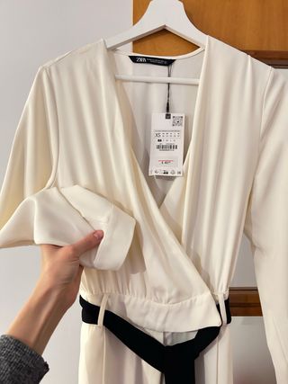 Mono Zara cruzado negro y blanco Talla S/M