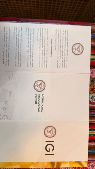 Anillo de compromiso solitario