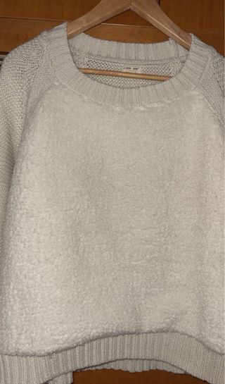 Jersey beige y blanco