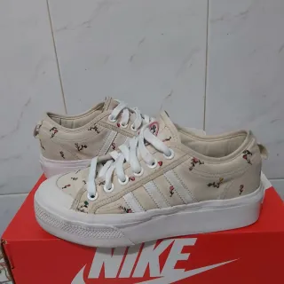 Zapatillas Adidas Nizza T39 1/3 Plataforma.