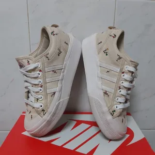 Zapatillas Adidas Nizza T39 1/3 Plataforma.