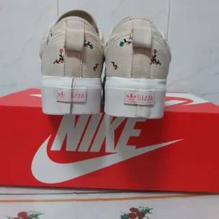 Zapatillas Adidas Nizza T39 1/3 Plataforma.