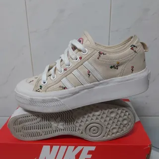 Zapatillas Adidas Nizza T39 1/3 Plataforma.