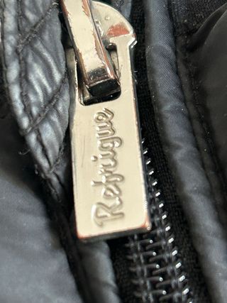 Piumino nero donna con cappuccio