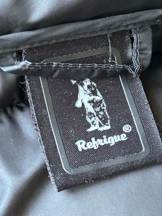 Piumino nero donna con cappuccio