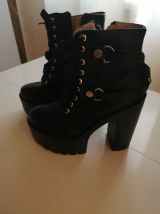 Botines de plataforma negros