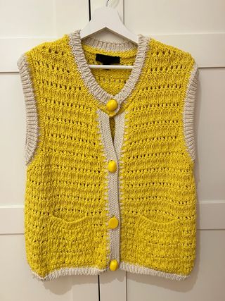 Chaleco punto amarillo beige S/M