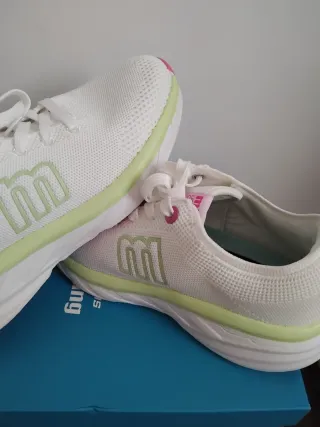 Zapatillas Mustang Mujer Blancas y Rosas