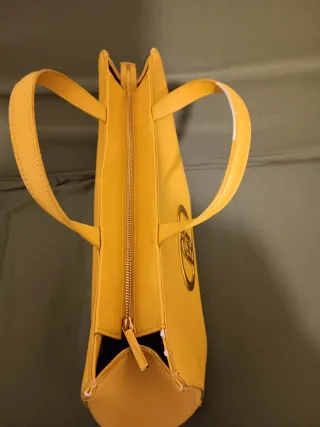 Liu Jo Borsa Gialla con Logo Oro