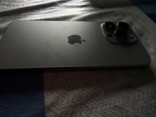 iPhone 16 Pro Max E-SIM