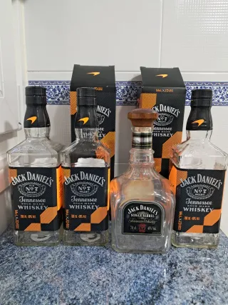 Bottiglie vuote Jack Daniel's (4 unità)