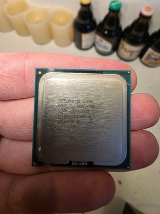 Intel Pentium D Dual Core E5400 CPU Processore