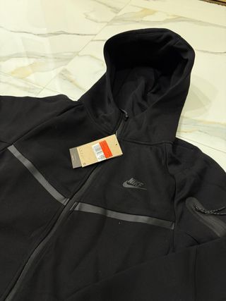 Conjunto Nike Tech Negro