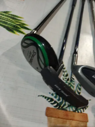 Palos de golf variados 25 € cada uno