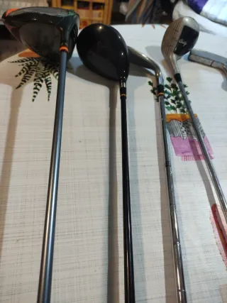 Palos de golf variados 25 € cada uno