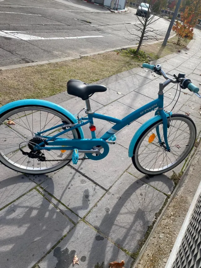 Bicicleta niña Btwin 24 azul