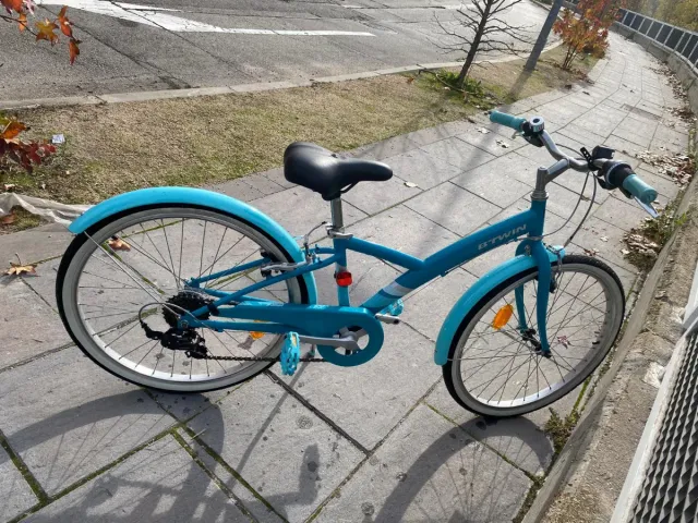Bicicleta niña Btwin 24 azul