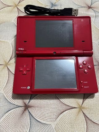 Nintendo DSi Rossa