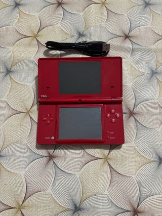 Nintendo DSi Rossa