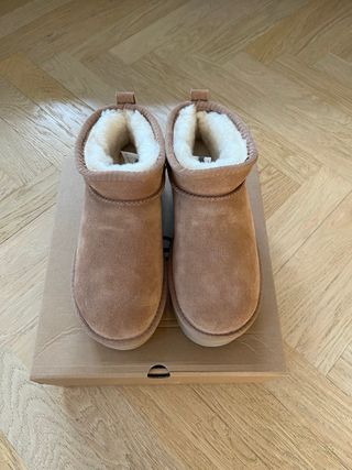 UGG Classic Ultra Mini Platform donna (taglia 37)