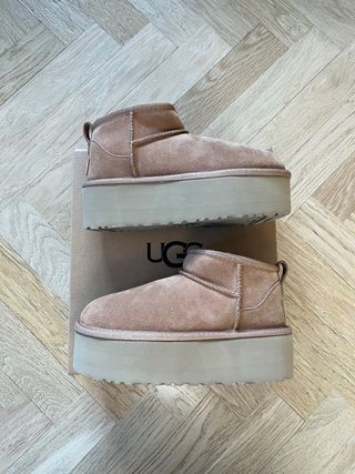 UGG Classic Ultra Mini Platform donna (taglia 37)