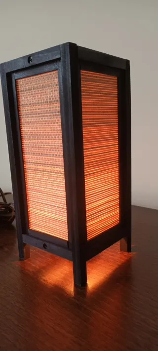 Candeeiros Japoneses Madeira e Bambu