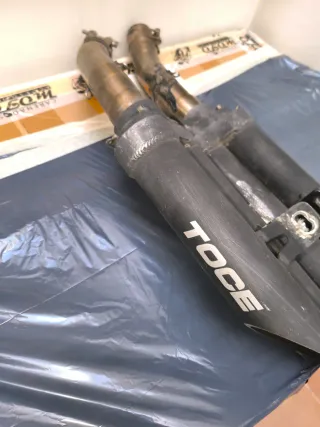 Colas Dobles Escape Toce Yamaha R1