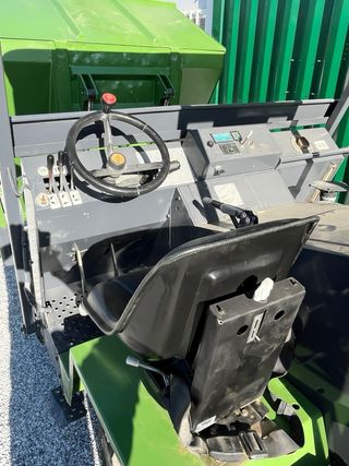 Dumper Piquersa 4x4 con pala