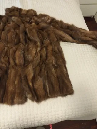 Abrigo de pelo marrón talla 38-40