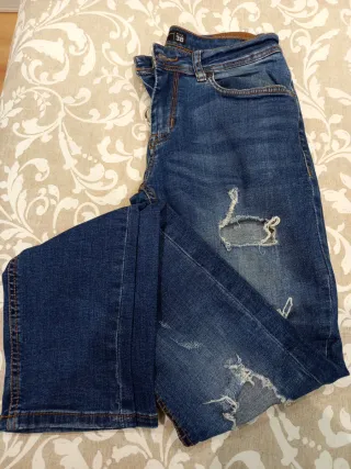 Tejanos hombre rotos talla 38