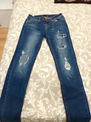 Tejanos hombre rotos talla 38