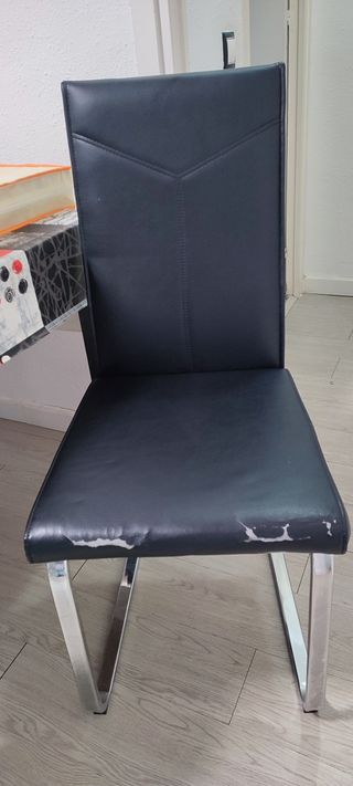 Mesa extensible Ikea BJURSTA + 4 sillas.