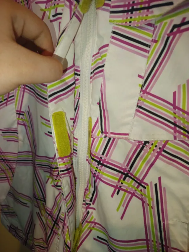 Cazadora de nieve súper calentita.