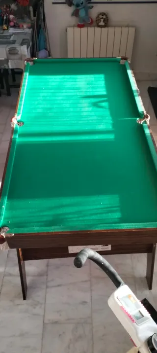 Mesa de billar pequeña plegable......