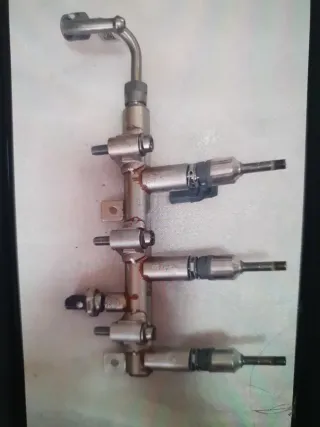 Rampa/Riel Combustible Magnate Marelli