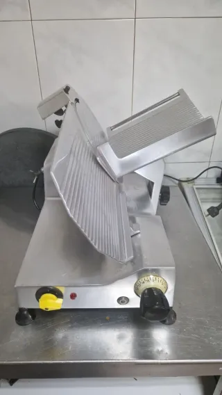 CORTADORA DE FIAMBRE PROFESIONAL | MONOFÁSICA