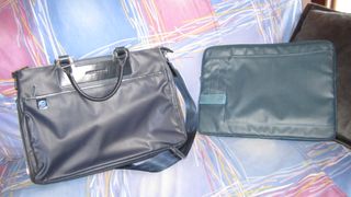 Borsa Piquadro con accessori