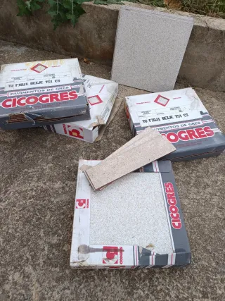 42 Baldosas Gres COGRES 33.3x33.3