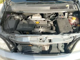 Opel Zafira 2004