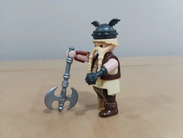 Playmobil Guerriero Vikingo Nano con Ascia