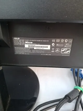 !OCASIÓN! Asus 19 Negro + Teclado Ratón