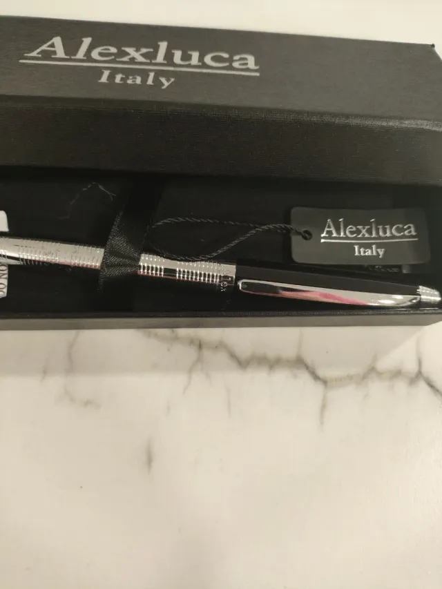 Caneta Alexluca Italia